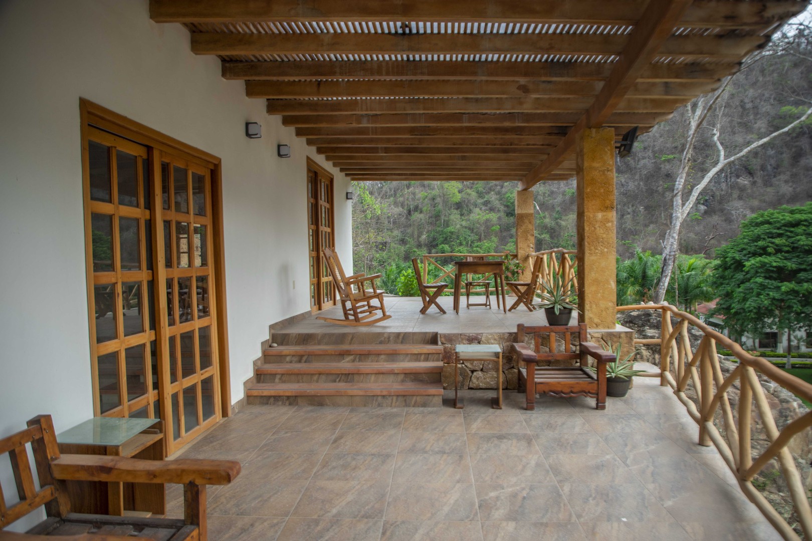 Villa Lago balcon – La Dulce Vista Villa Lago balcon - La Dulce Vista